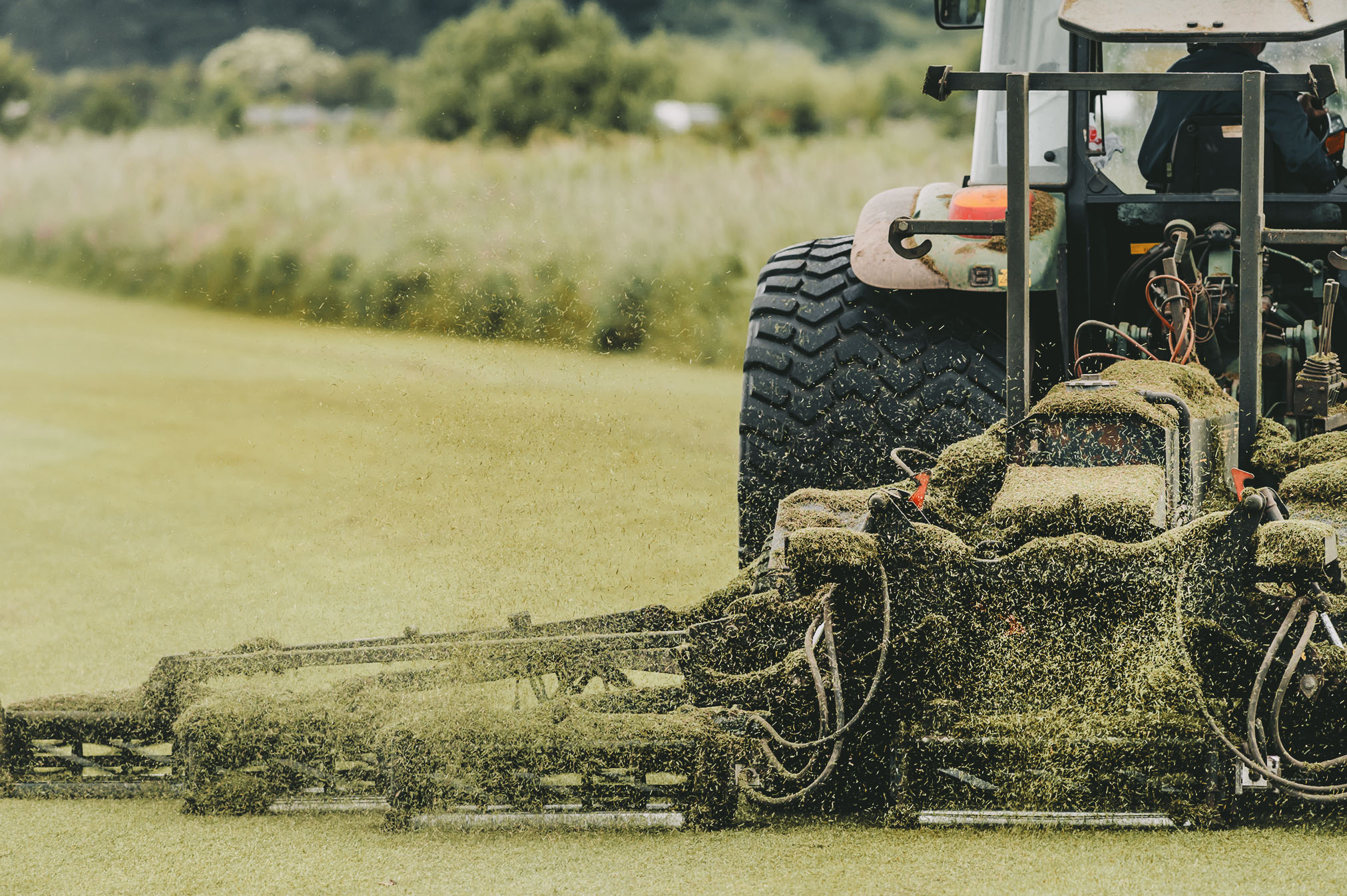 Commercial Grass Cutting Lawn Mowing Ground Control